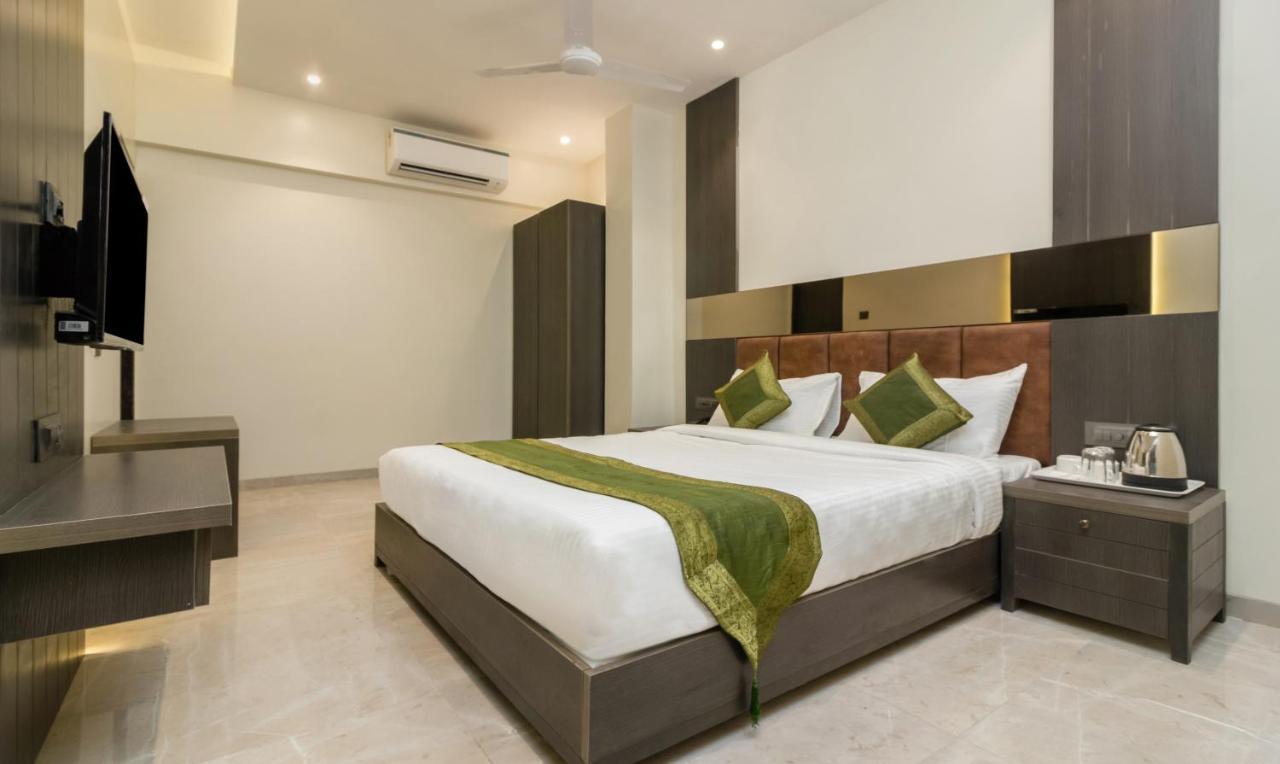 Hotel Oyster Suite Andheri West Mumbai Exteriör bild