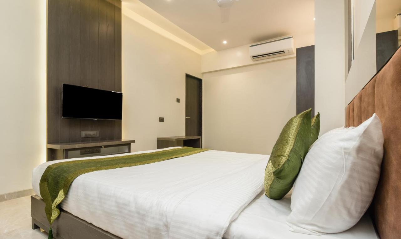 Hotel Oyster Suite Andheri West Mumbai Exteriör bild